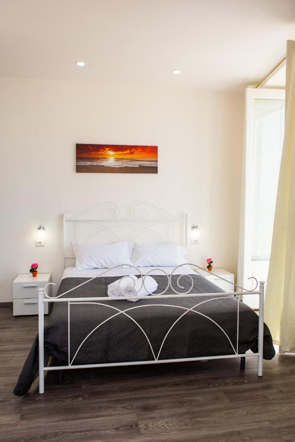 Sea Beach Pozzallo Ngoại thất bức ảnh